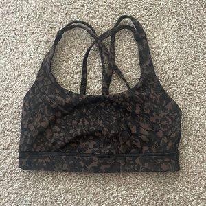 Lululemon energy bra size 4